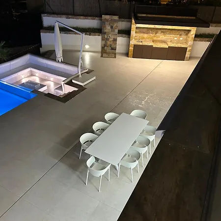 Villa Neuve, Golf De Colinas