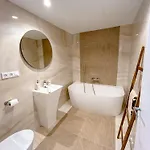 Neuve, Golf De Colinas