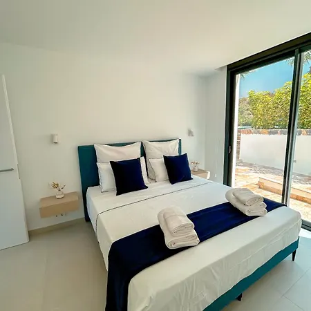 Neuve, Golf De Colinas